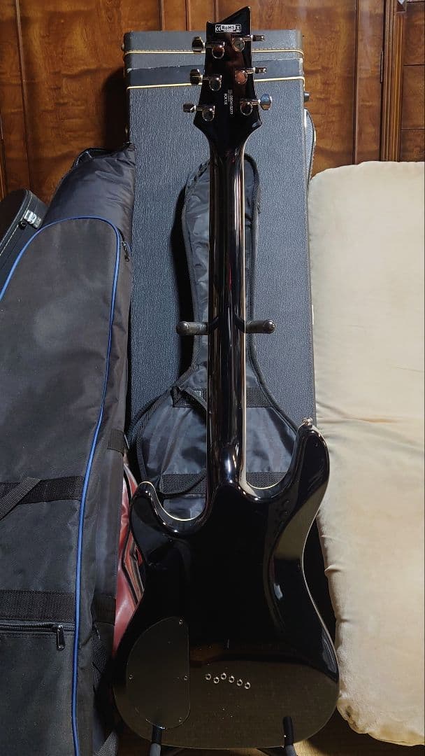 Cort KX1X フレイムメイプルトップ EMGピックアップ ソフトケース付き