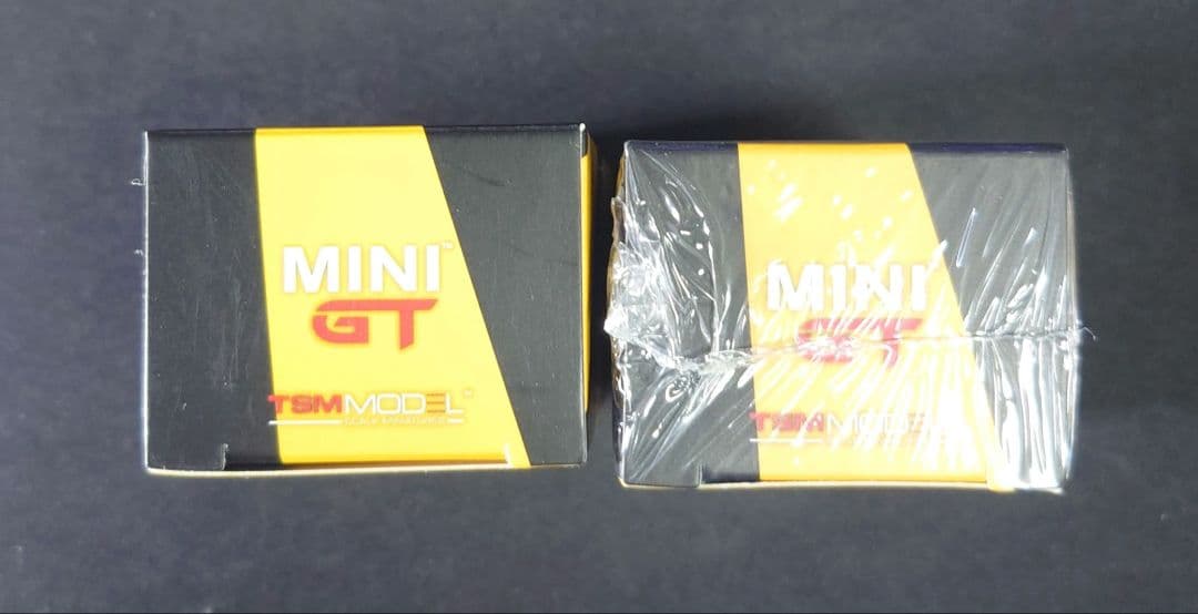 MINI GT リバティウォーク Nissan GT-R (R35)Ｌ,Rセット