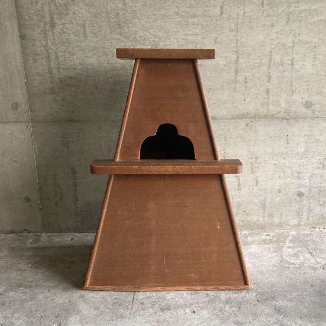 古い味のある大きな踏み台 置物台 花台 飾り棚 ラック 大型 特大 木製 レトロ