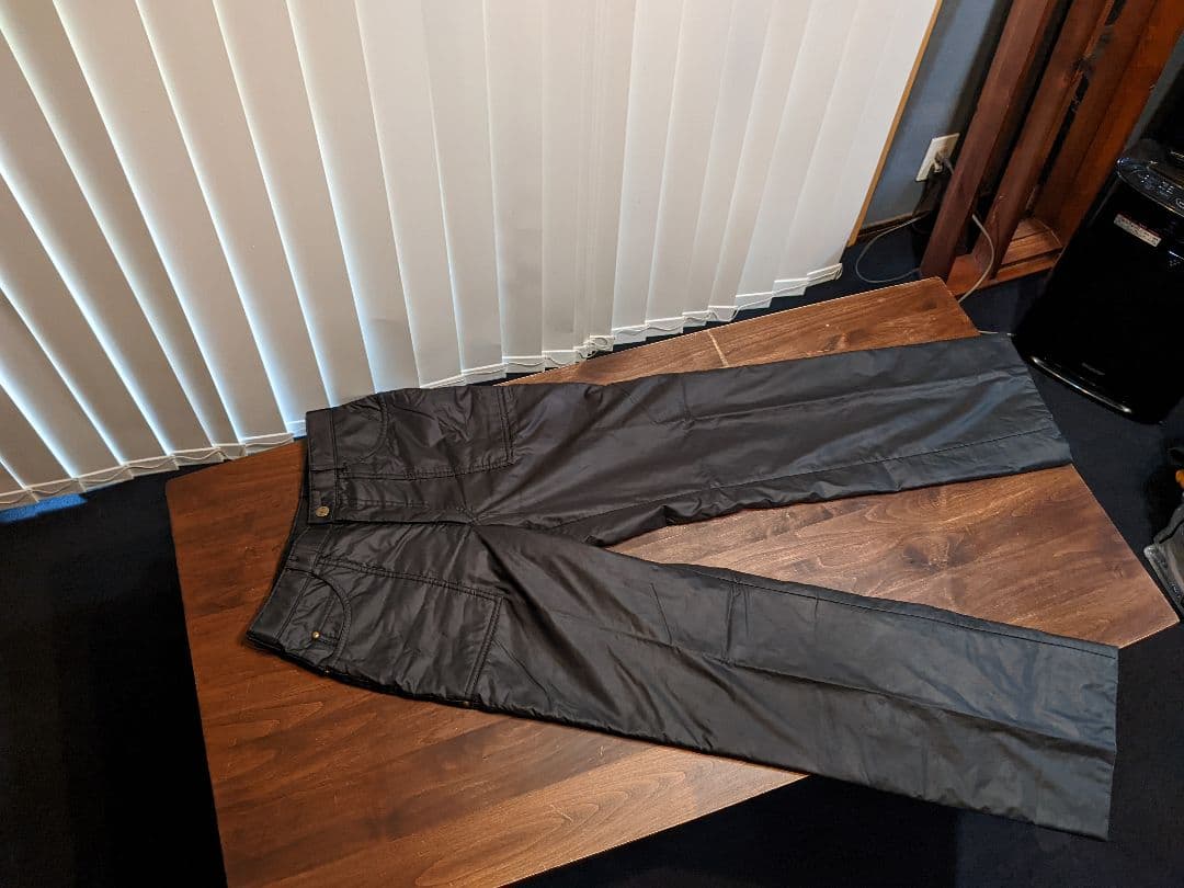 DOLCE　中綿　ダウン　系　ロングパンツ　ナイロン　保温　防寒　黒　　スポーツ