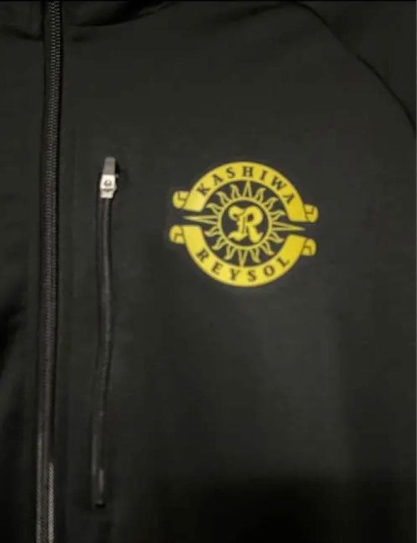 柏レイソル　オフピッチニットジャケット　ヨネックス　Oサイズ