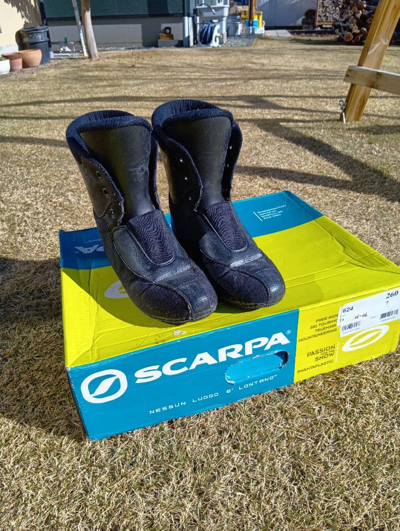 スカルパテレマークブーツT4