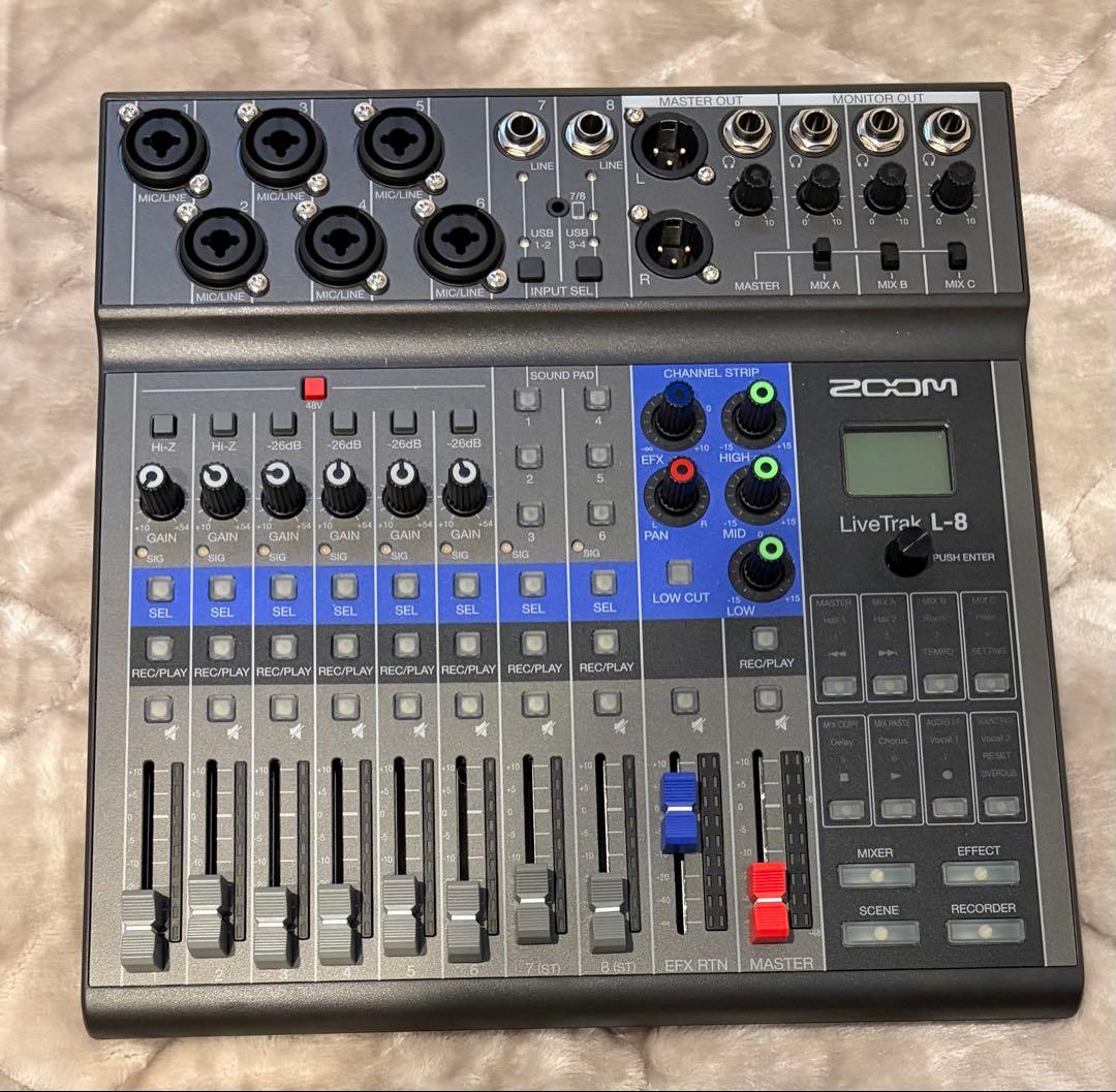 Zoom LiveTrak L-8 デジタルミキサー　付属品完備