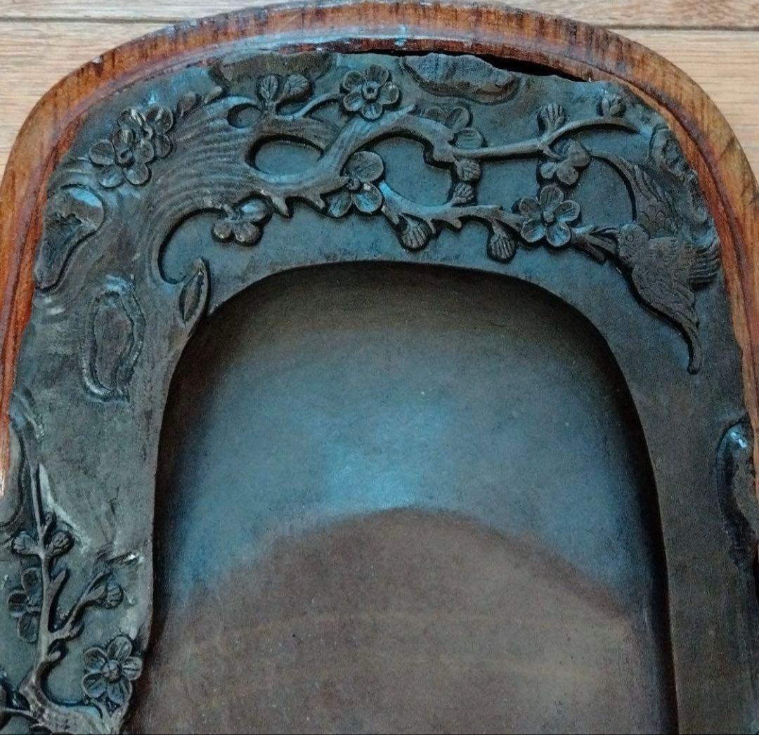 中国骨董大きめ端州石硯【中国端渓梅花坑四辺細工彫刻梅鶯図貴重紫端古硯】唐木硯箱付