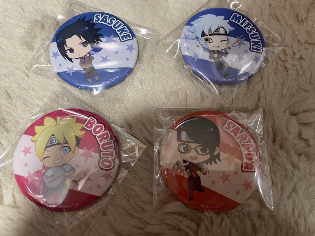 NARUTO セガカフェ　ぴえろ40周　缶バッジ　サスケ＆ボルト＆サラダ＆ミツキ
