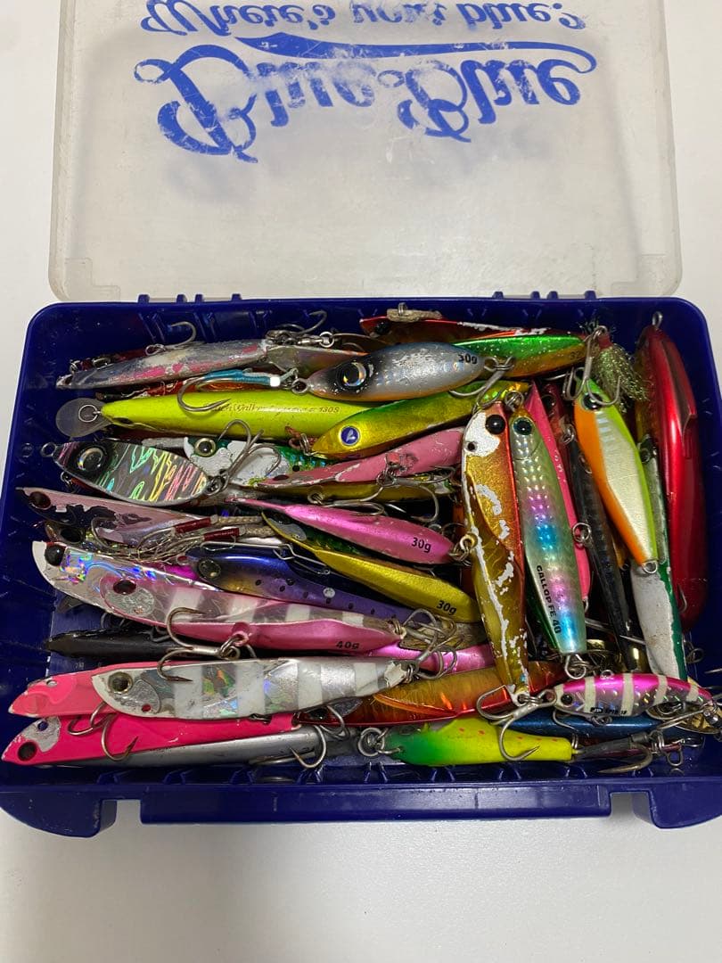 シーバスルアーまとめ売り100個以上　スピニングリールストラディック4000XG