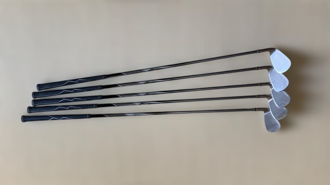 XXIO7 アイアンセット 5本(6〜PW) R 純正オプション赤バックフェース