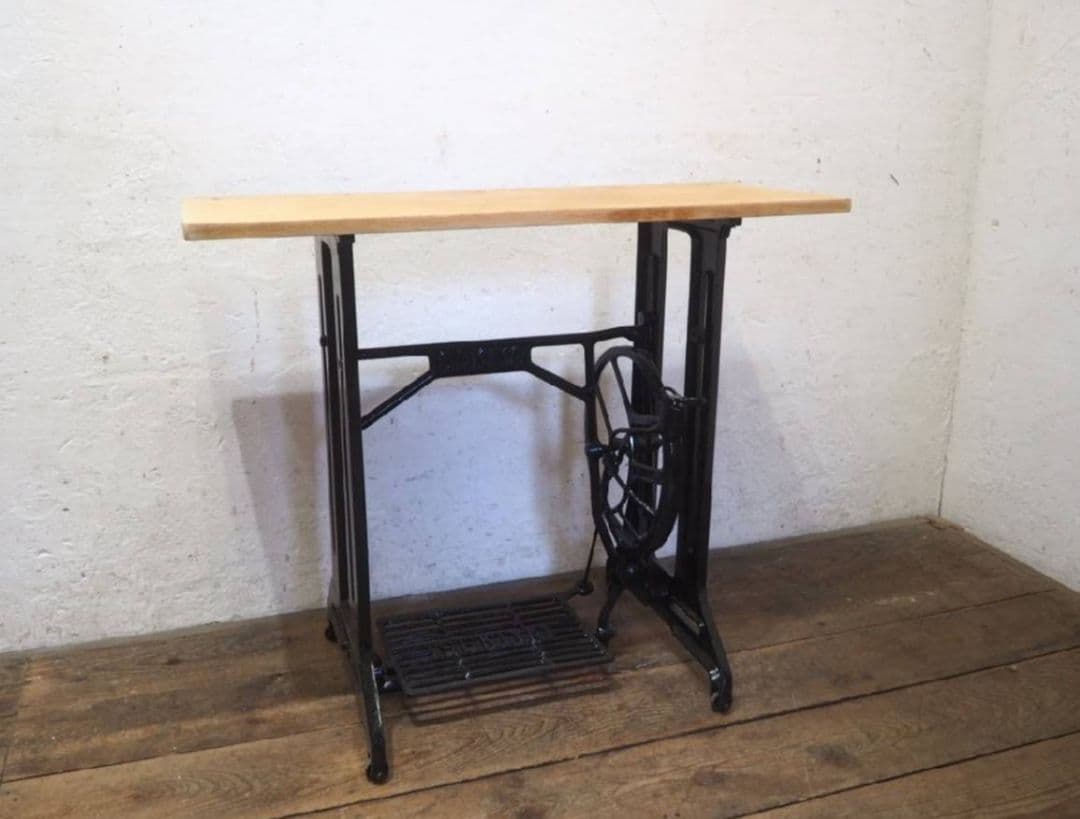 1161 黒ペンキのミシンテーブル　デスク　古家具　レトロ　リメイク　ビンテージ