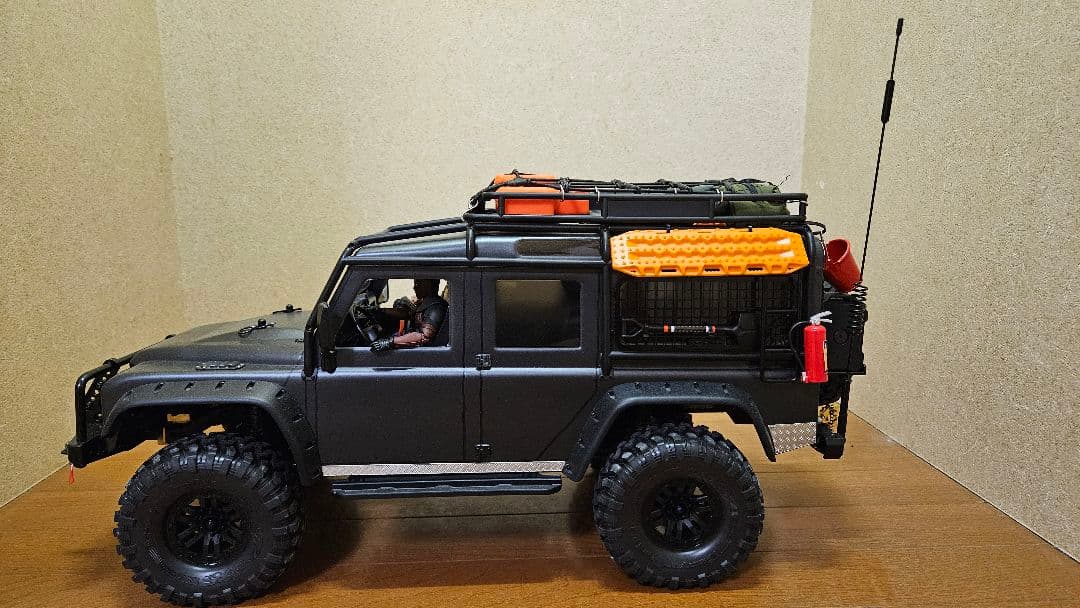 トラクサス trx4 ディフェンダー 1/10