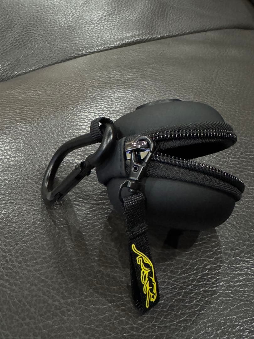 ビリヤード Predator Clip-On Cue Ball Carry Case