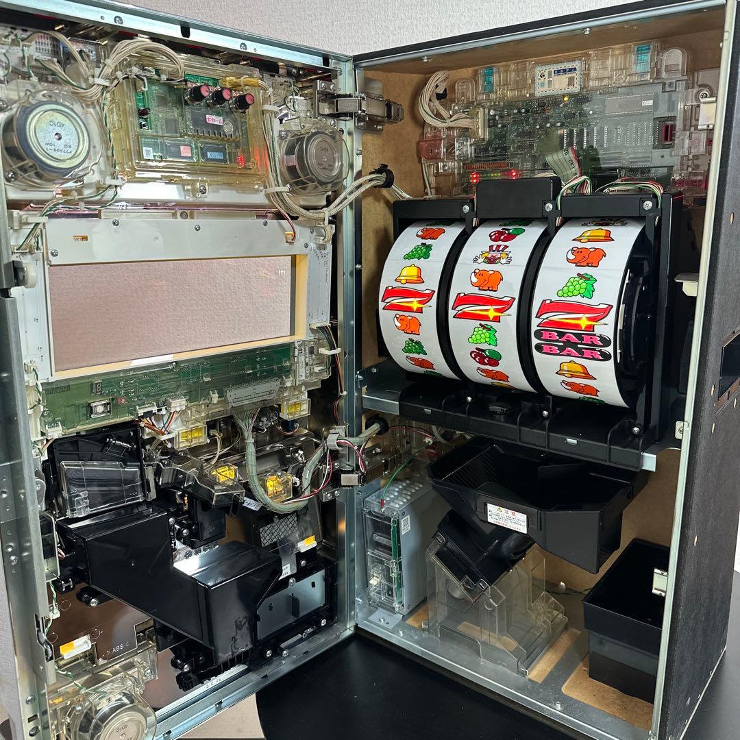 パチスロ実機 ゴーゴージャグラー 不要機 ドアキー/設定キー付属 i1※