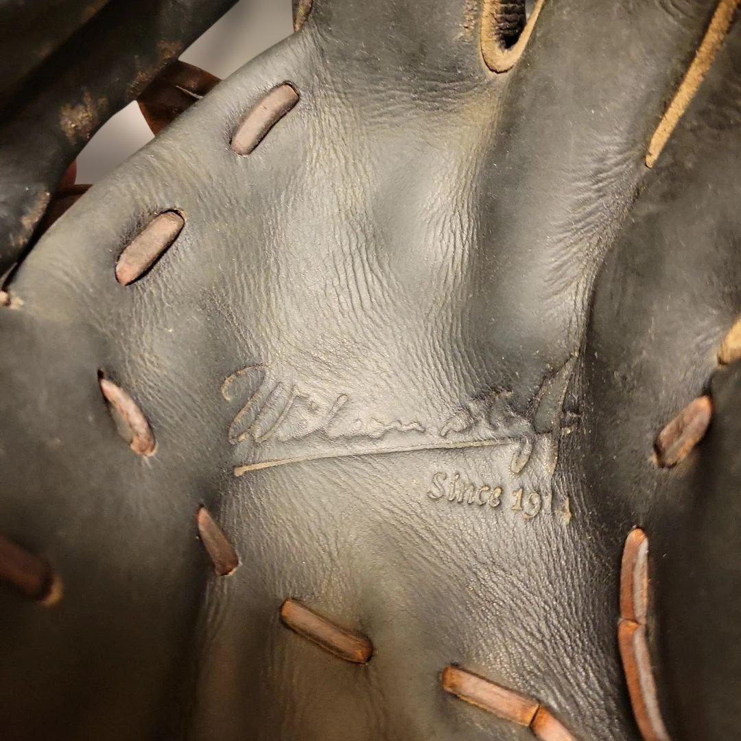 野球　グローブ　硬式用　ウィルソンスタッフ　内野手用　右利き　dual