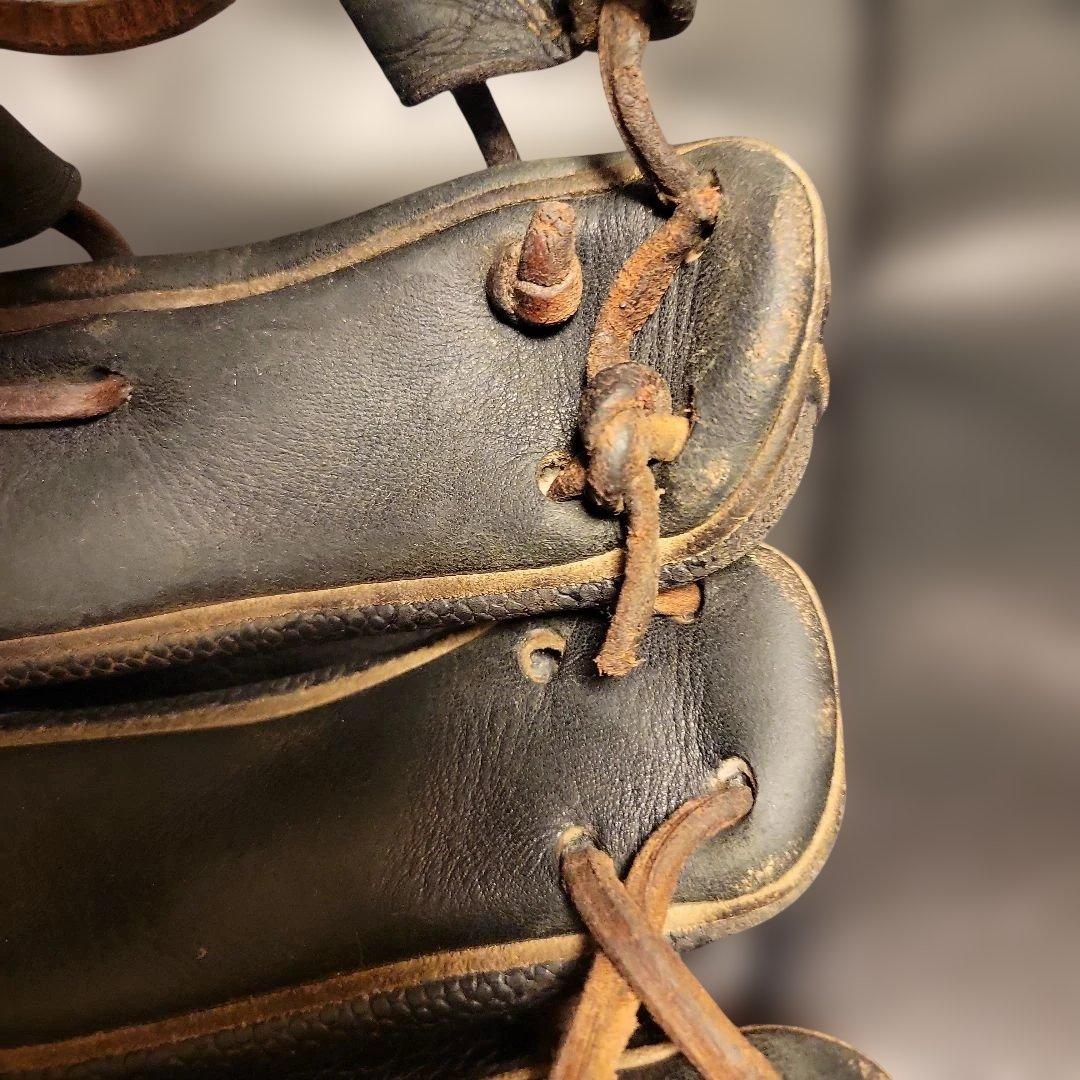 野球　グローブ　硬式用　ウィルソンスタッフ　内野手用　右利き　dual