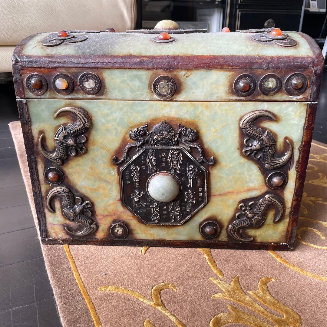 中国　玉石　宝箱　10.5kg