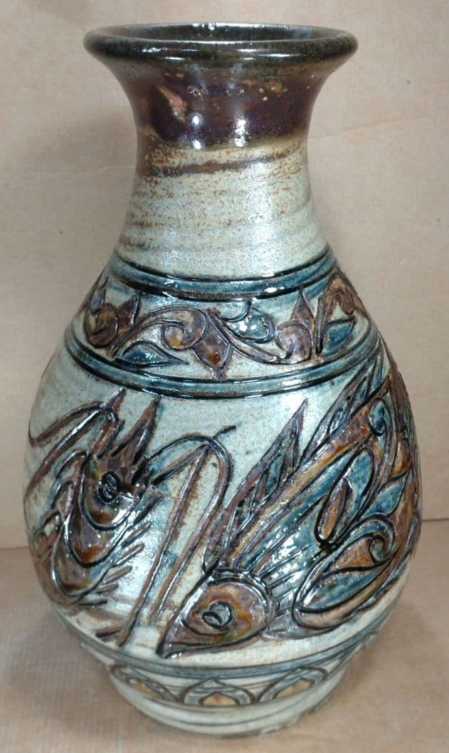 【本物保証】金城次郎 壷屋焼 海老魚紋壷(海老2魚2）共箱 人間国宝 ｈ31㎝