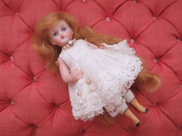 とても綺麗な　ヴィンテージ　ミニョネット　作家　Harriet Hammond