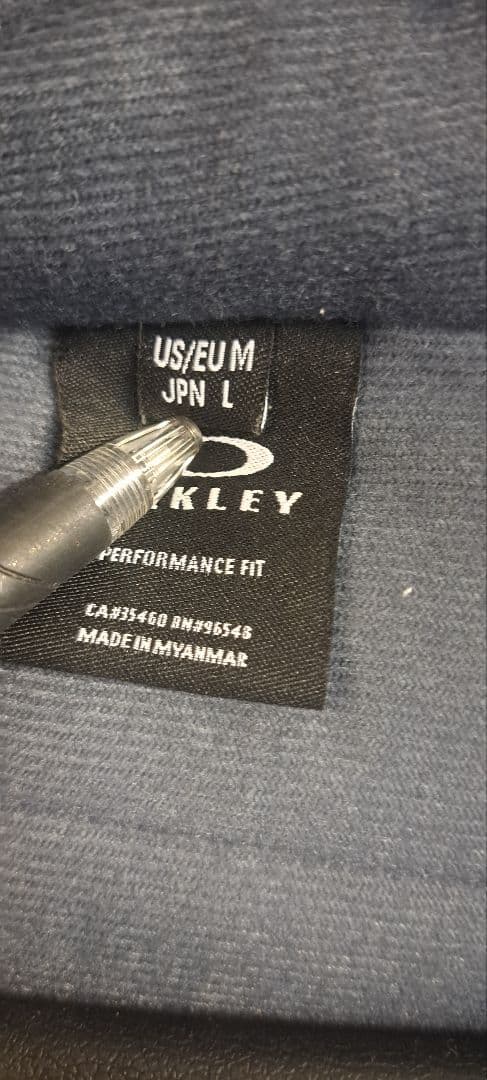 ベンチコート オークリー