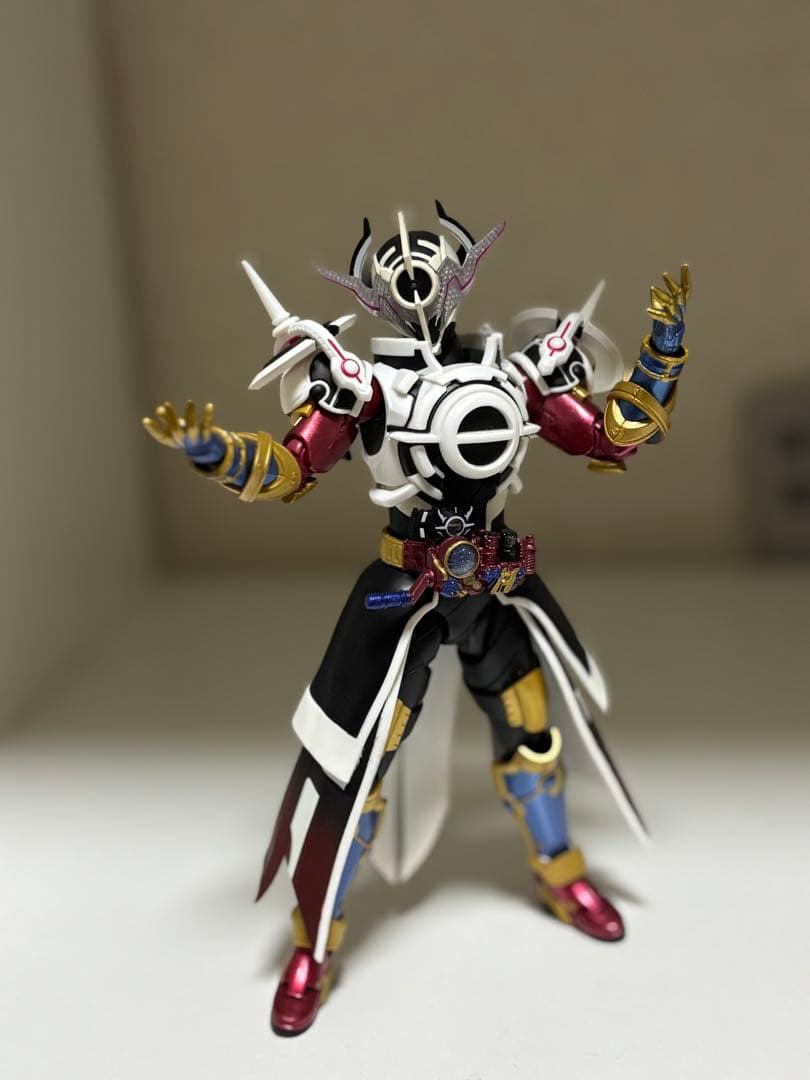 フィギュアーツ仮面ライダーエボル　ブラックホールフォーム