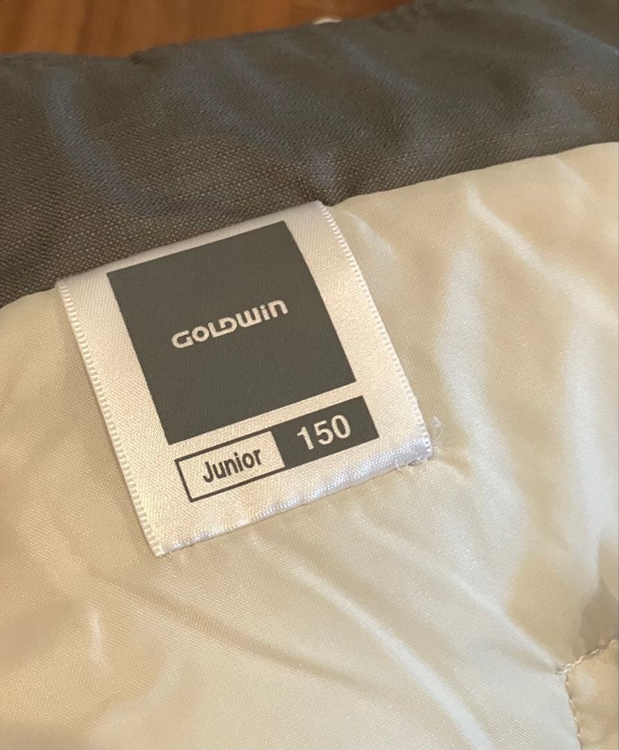 GOLDWIN 子ども用スキーウェア 上下セット グローブ付き(おまけ)