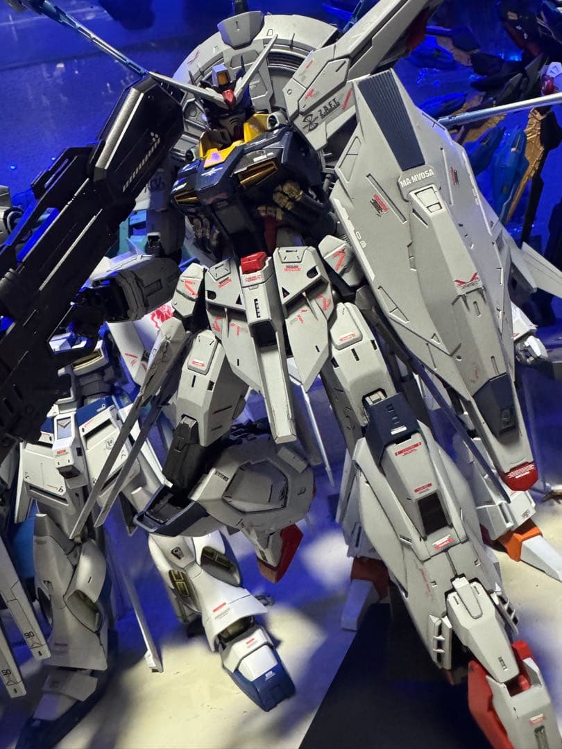 MG プロヴィデンスガンダム　塗装完成品　seed ガンダム　プラモデル