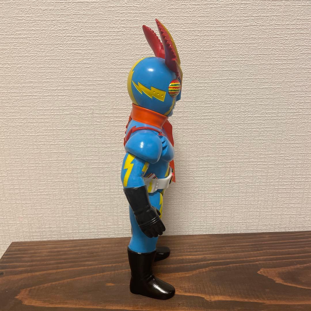 メディコム・トイ 東映レトロソフビコレクション イナズマンF ソフビ