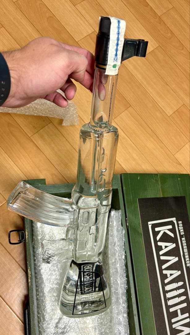 KALASHNIKOV カラシニコフ ウォッカ 1000ml