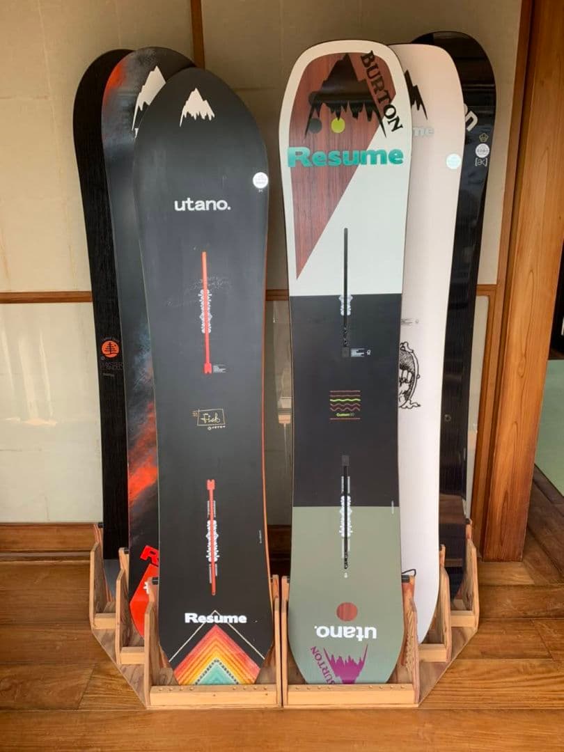 スノーボードスタンドラック　３本用　左側用　カラーウォルナット　　ハンドメイド