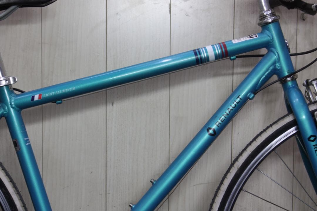 定価43,856円ルノー700C シマノ6速アルミ 440mm クロス BLUE