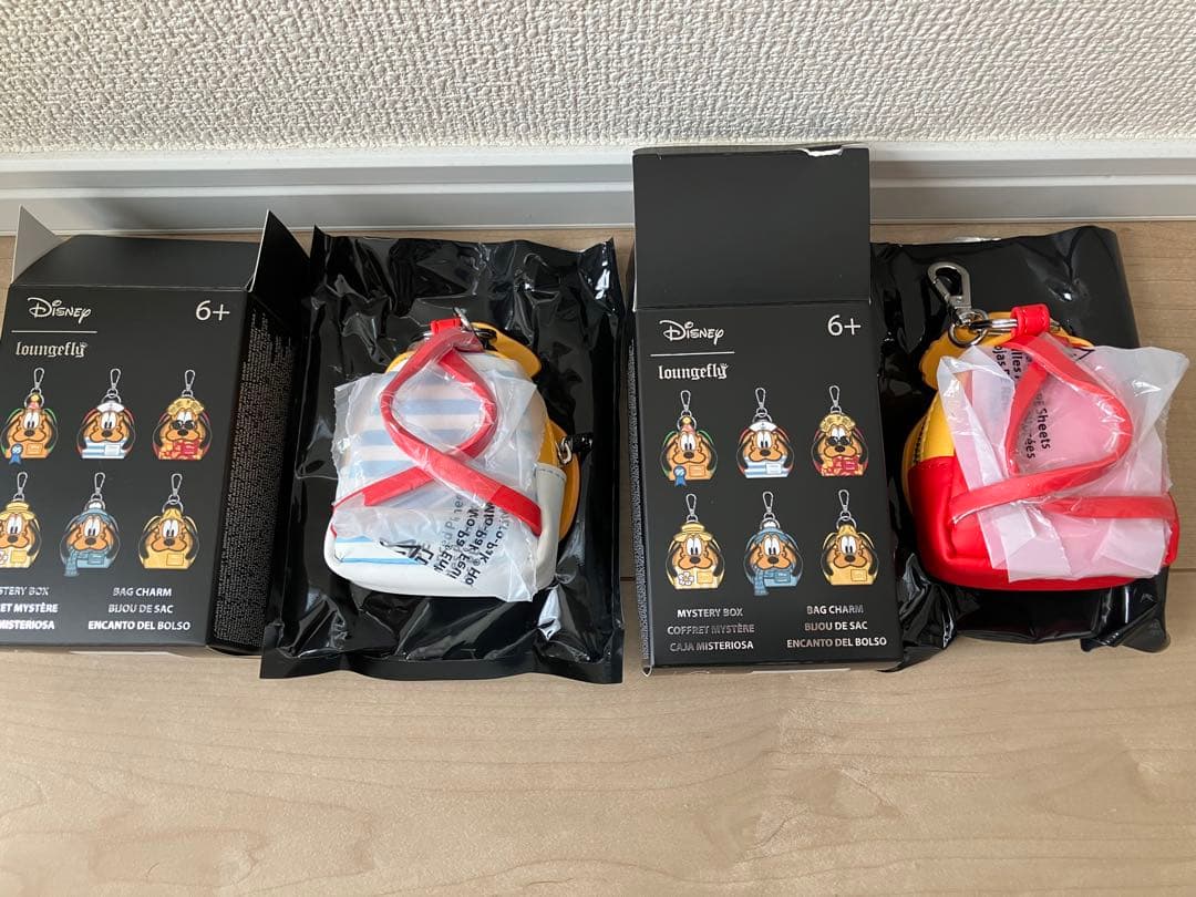 ディズニー　ラウンジフライ　プルート　95周年　バッグチャーム　キーホルダー
