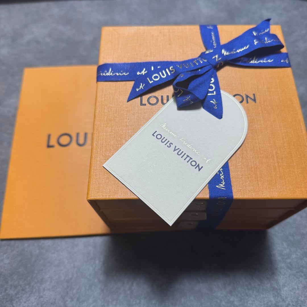 パリ限定 Louis Vuitton チョコレート 3段アソート バレンタイン②