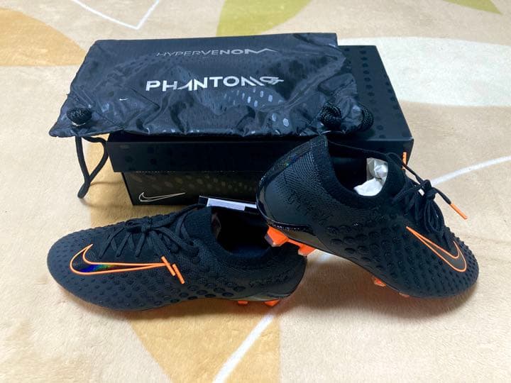 新品 ナイキ ファントム ウルトラ ヴェノム FG 28cm 即日発送！