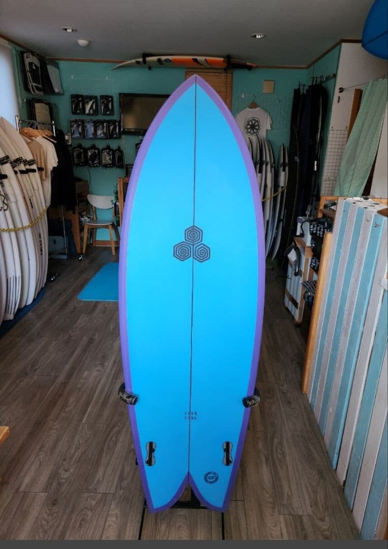 ＜新品・送込＞アルメリック 5.5 Feb's Fish 青スプレー　A2603