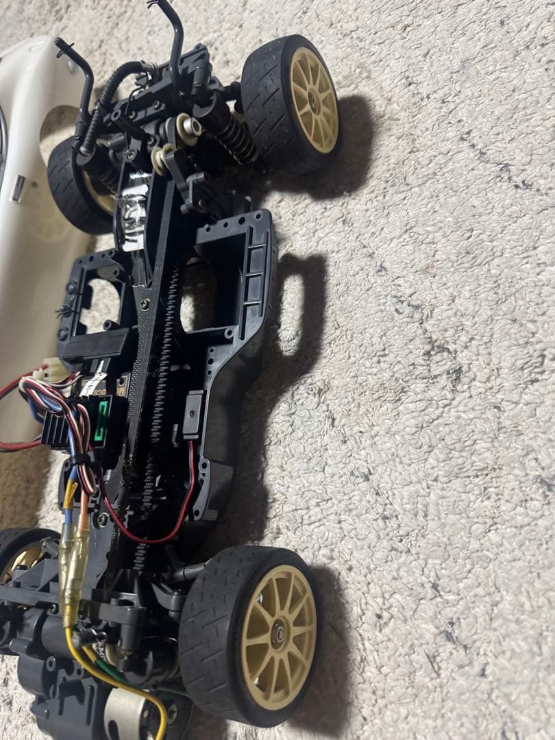 タミヤ トヨタ2000GT ラジコンカー 本体