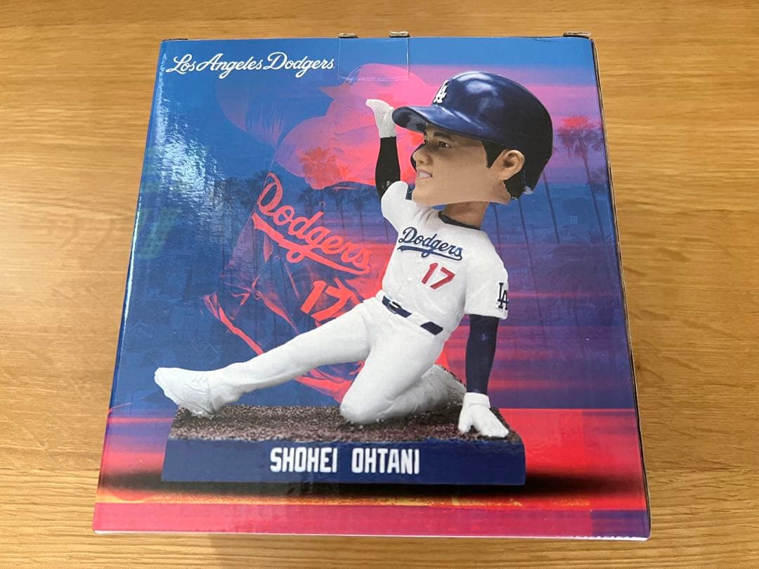 ドジャースファンクラブ入会記念グッズ（大谷翔平ボブルヘッド付き）