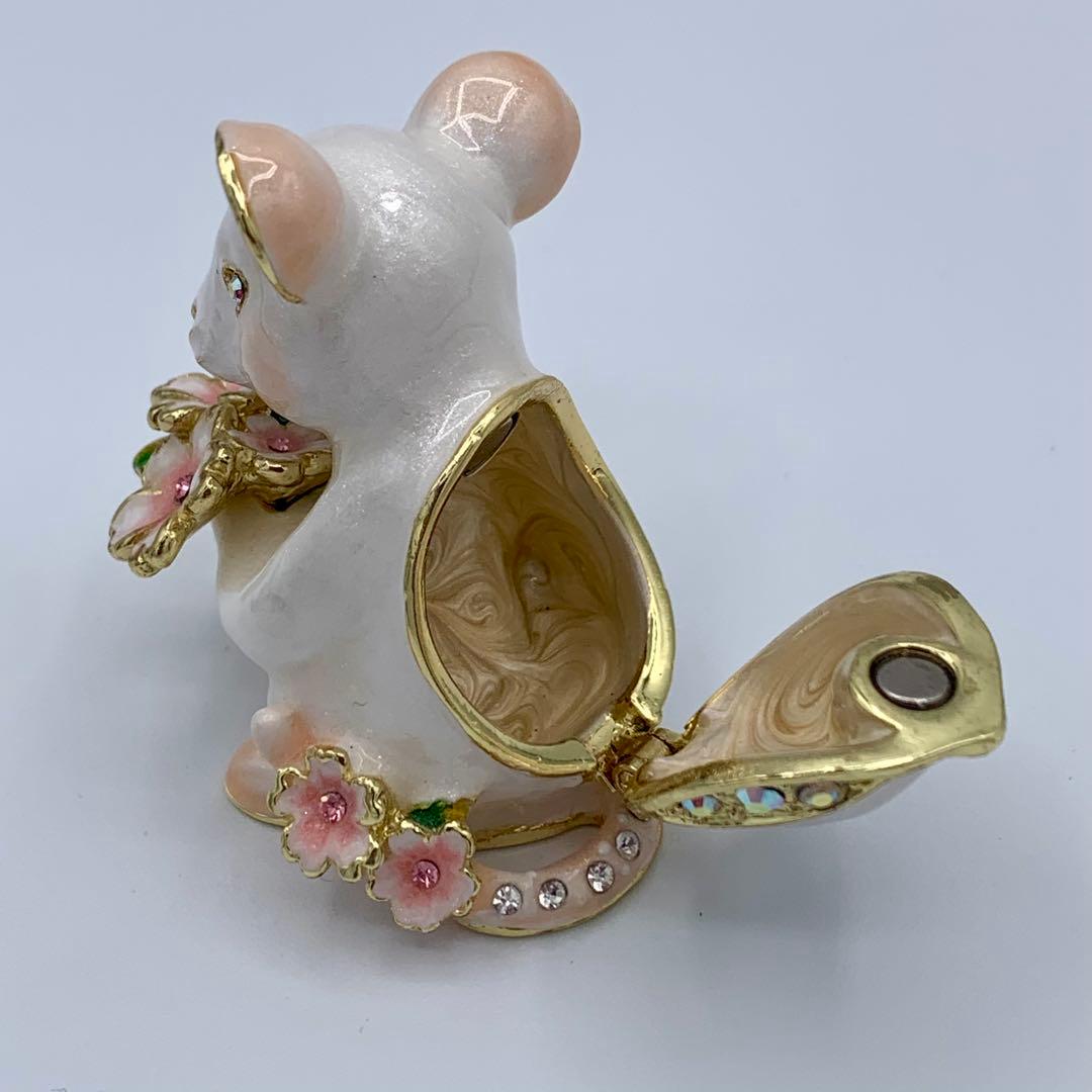 ピィアース　はなねずみ　箱付き　ジュエリーボックス　白ねずみ