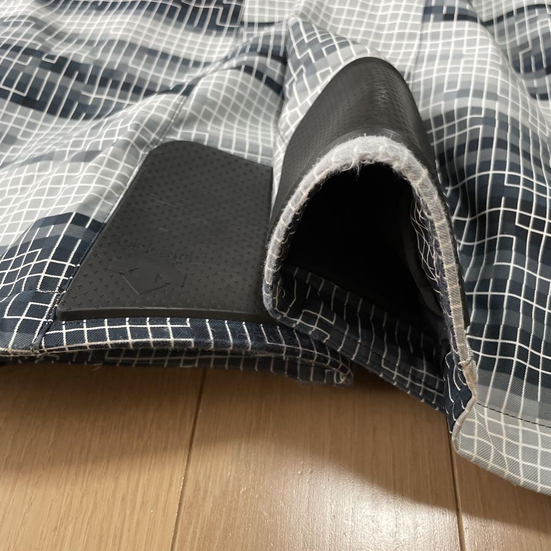 デサントDESCENTEスキーウェア　上下セット　デモチーム　中古　サイズL/O