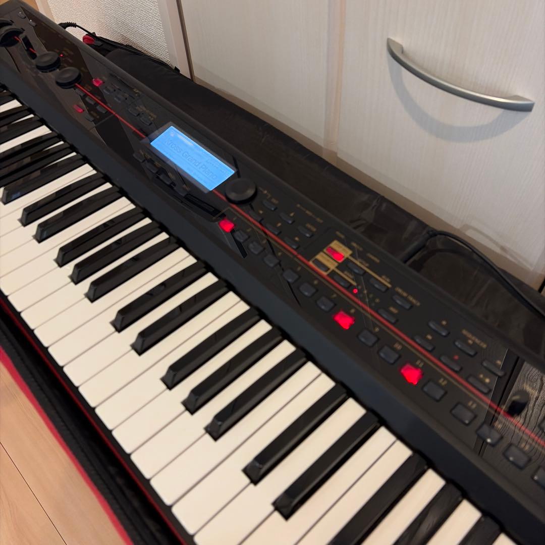 KORG スタンド付きシンセサイザー 61鍵