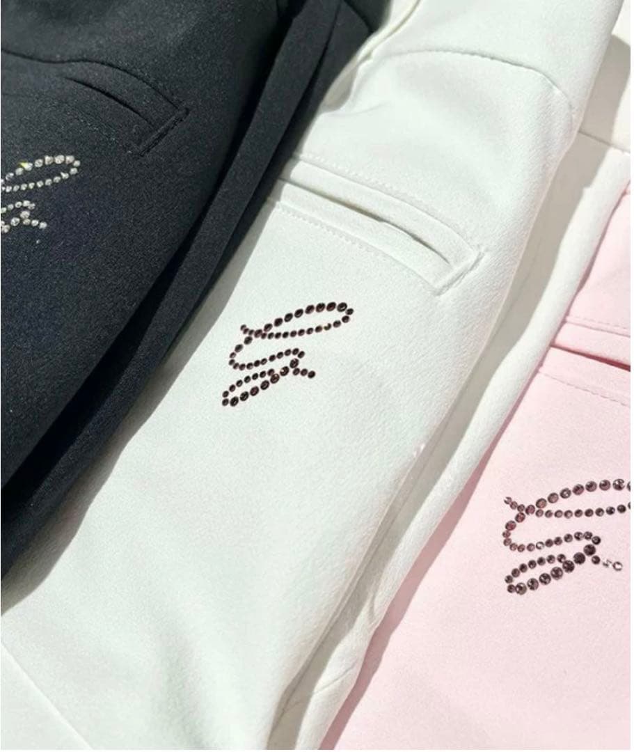 デサントゴルフ　LUXE クリスタルコレクション　ハイネックシャツ　スカート