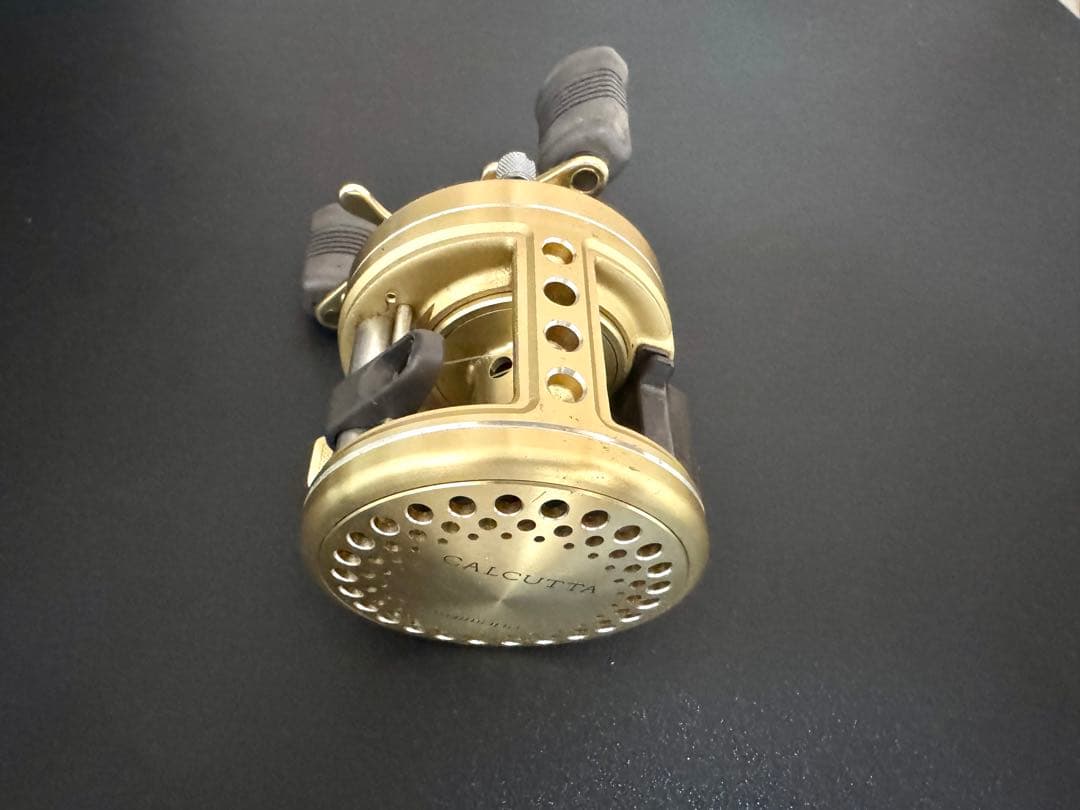 SHIMANO CALCUTTA ゴールドリール
