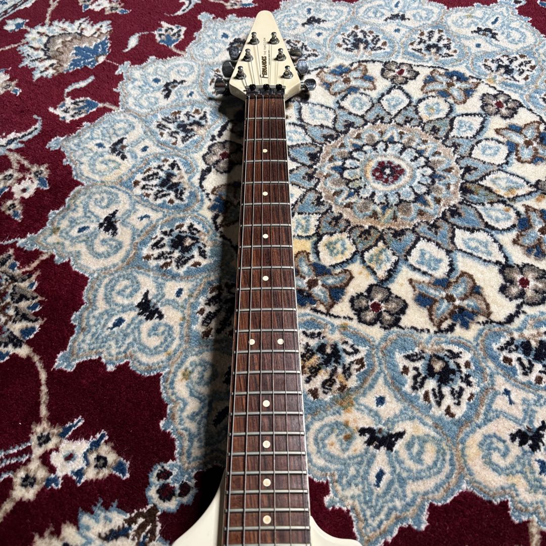 レア　Fernandes BSV-70 フライングV ホワイト　ヴィンテージ