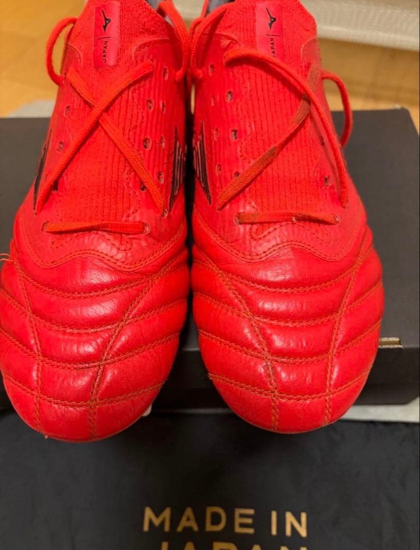 サッカースパイク　ミズノ　モレリアネオ3β レッド　限定カラー