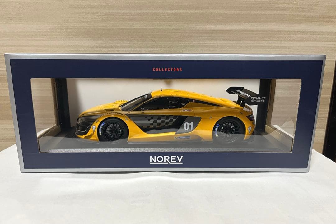 NOREV 1/18 ルノー R.S.01 2015 オフィシャル イエロー