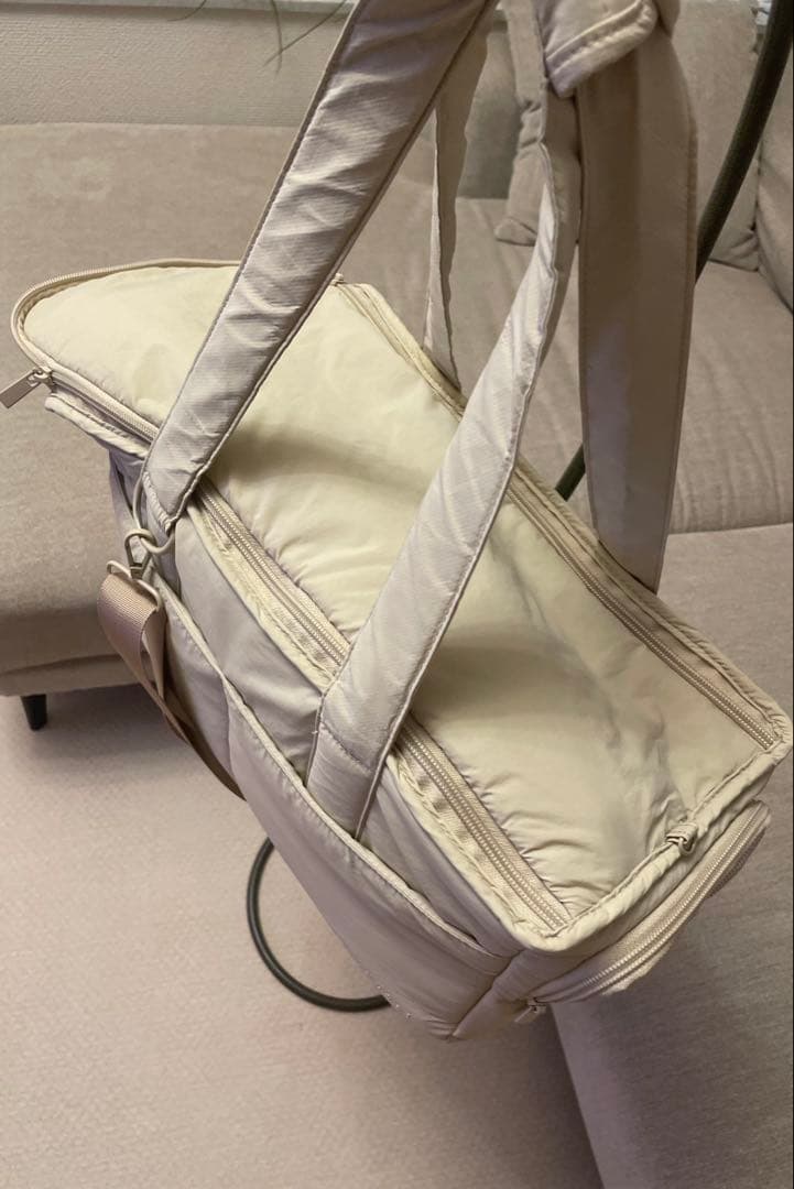 橋本環奈愛用中　moncheriキャリーバック