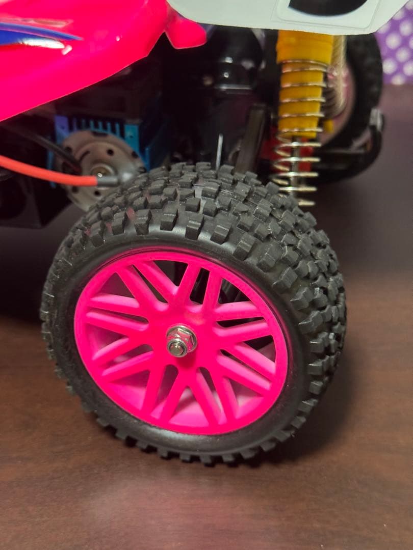 タミヤ4WDレーシングバギー マンタレイ2018オリジナル メカ・OP多数装着車