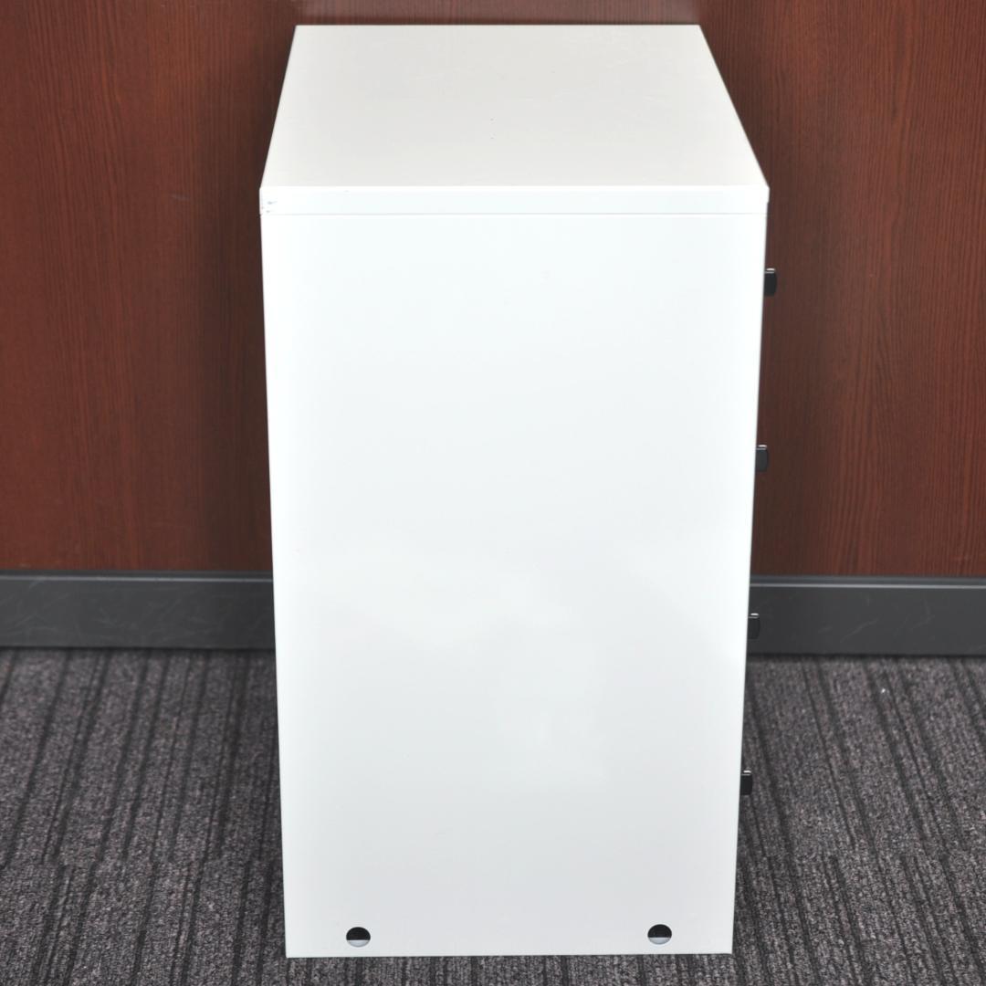 鍵付きスマホ貴重品セキュリティロッカー（配線穴付）TA2488