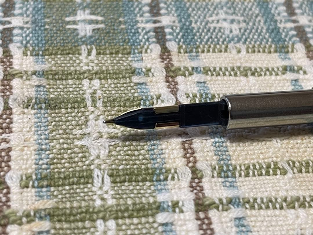 PILOT キャップレス 万年筆 マーブル　 字幅F