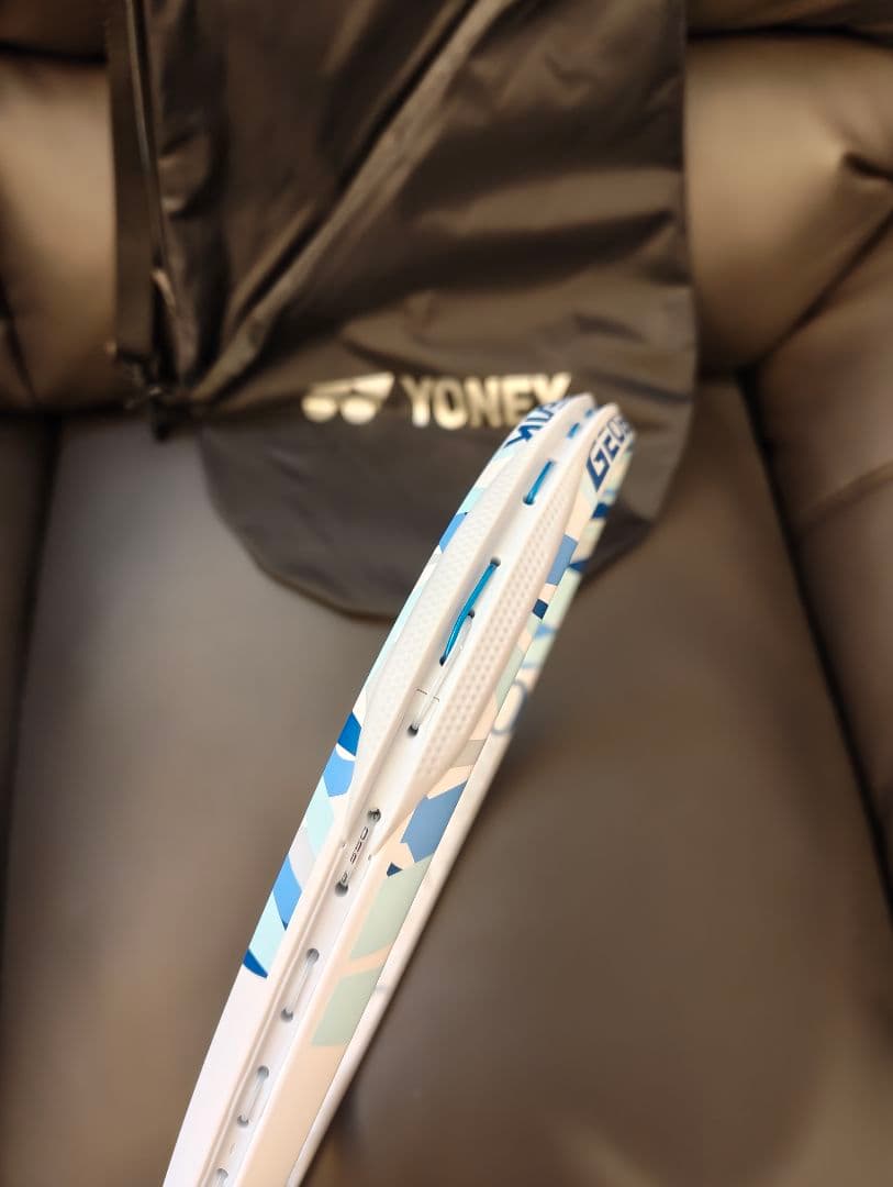 【ソフトドリンク】YONEX ジオブレイク50S UXL0