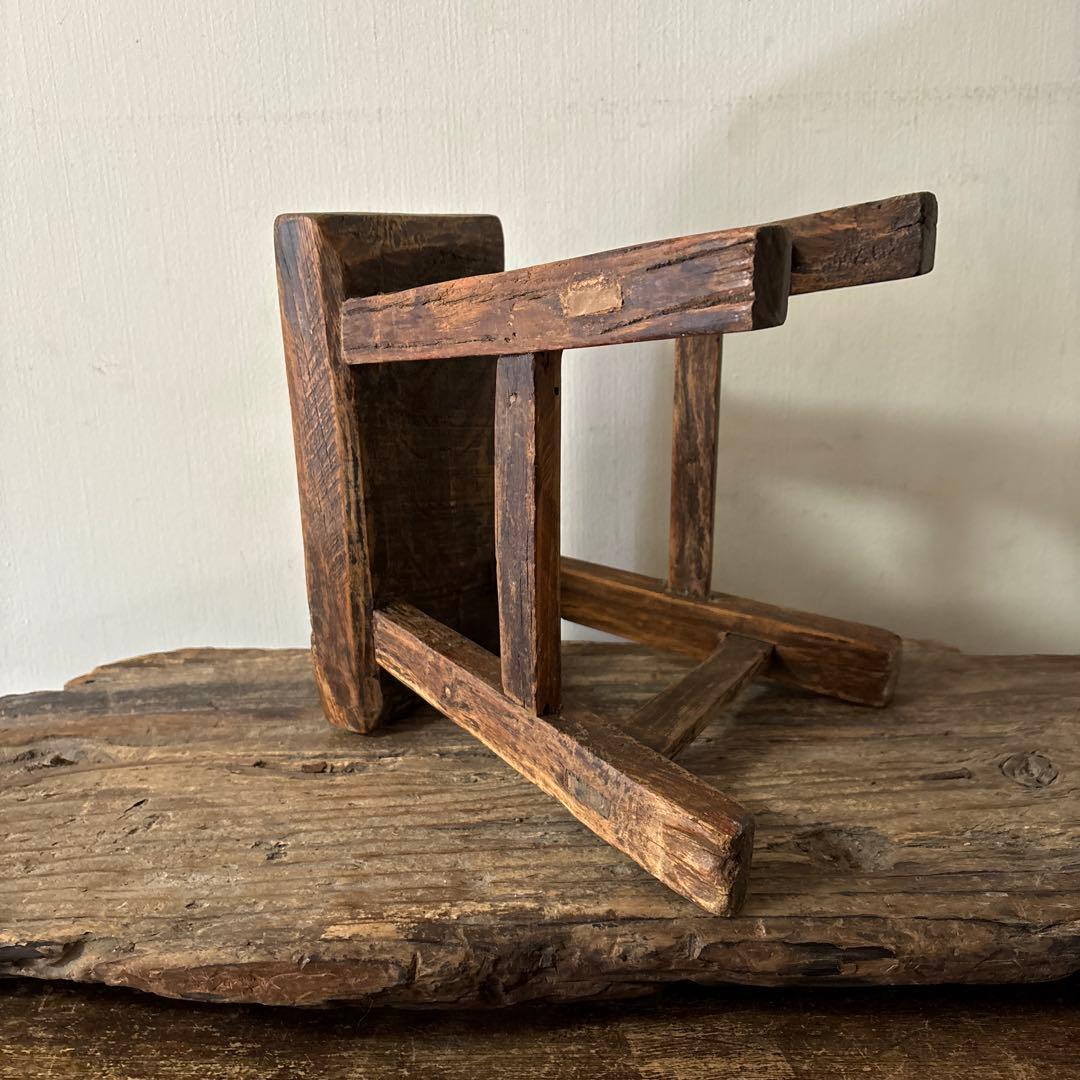 朝鮮　李朝　中国　その2 木製小さな踏み台　肘掛　花台　スツール　古民具　骨董