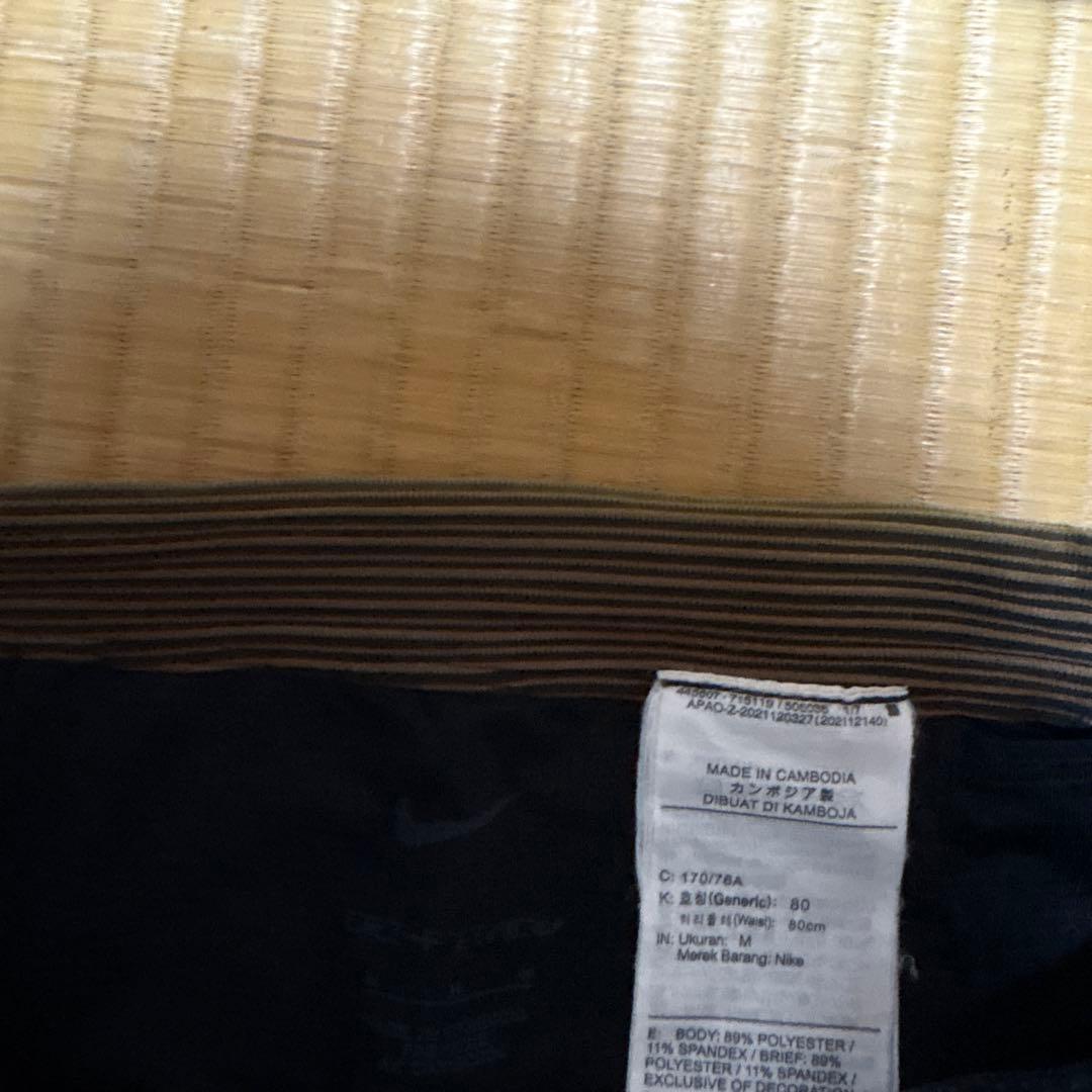 Nike 蛍光イエロー タンクトップ