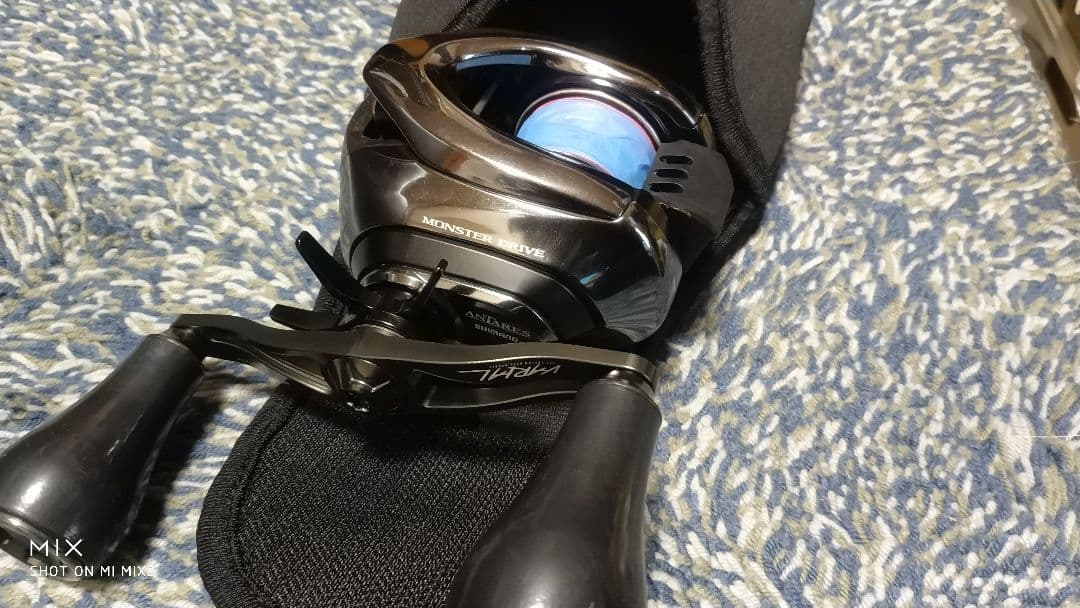 廃盤　16〜18アンタレス系　レジン製ハンドメイドクラッチ　発送は週末のみ